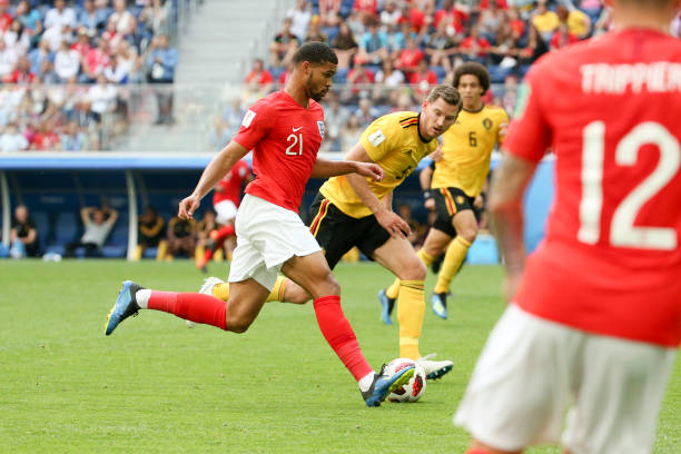 此加強中場 此加強中場