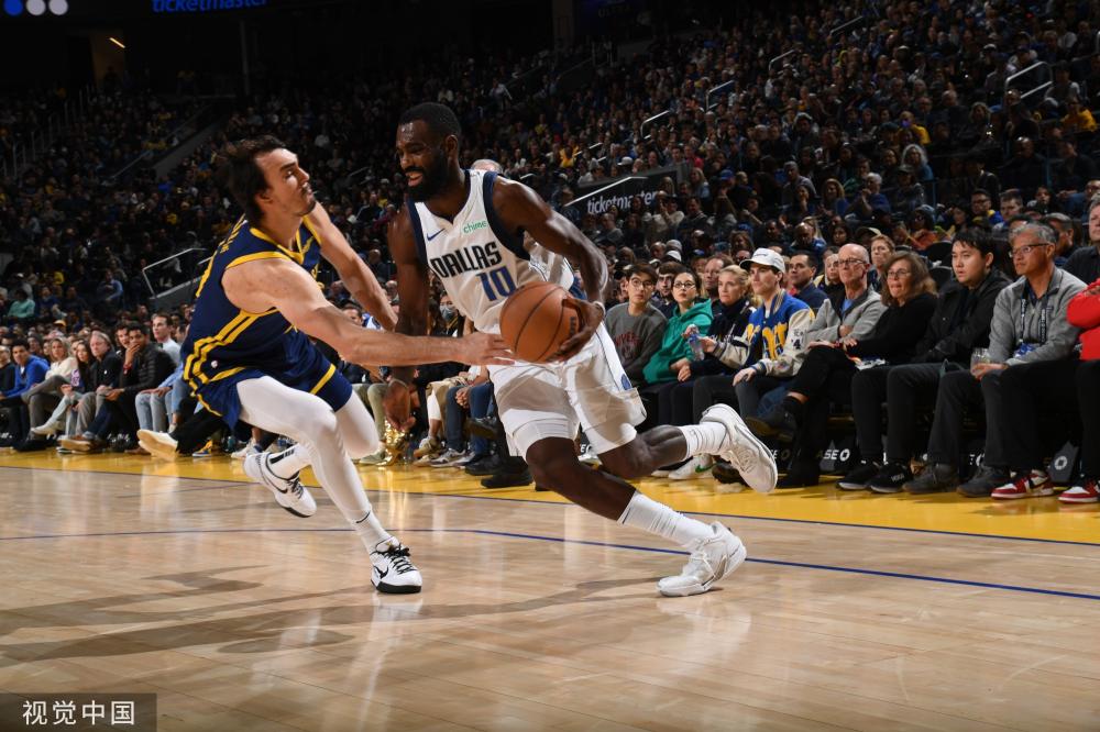 球员的穿插 球员的穿插